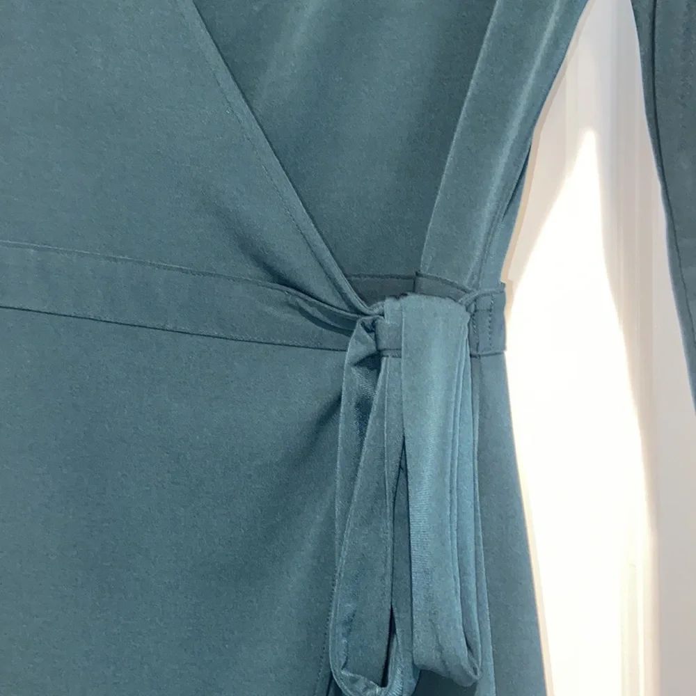Emerald Green Wrap Dress - Picture 3 of 4
